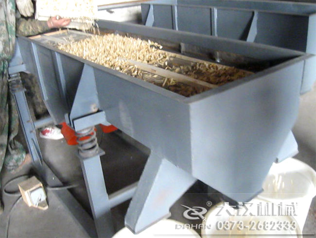 中藥材直線振動(dòng)篩 中藥材直線振動(dòng)篩