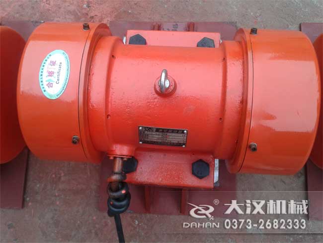 料倉(cāng)倉(cāng)壁振動(dòng)器 料倉(cāng)倉(cāng)壁振動(dòng)器